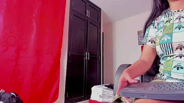 DakotaHoland online show from March 2025 07:12:02 PM