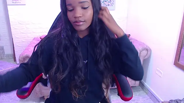 Snapshot of cattalheya chatting on November 2025 12:26:01 PM cattalheya online show from November 2025 12:26:01 PM