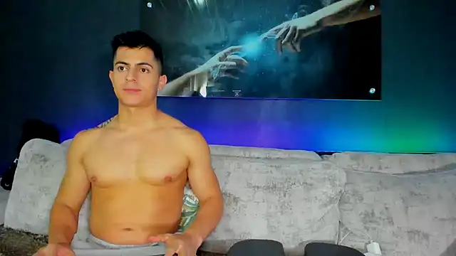 Crhis N Derek online show from February 2025 01:44:02 AM