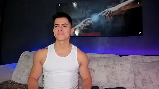 Crhis N Derek online show from February 2025 08:41:01 PM