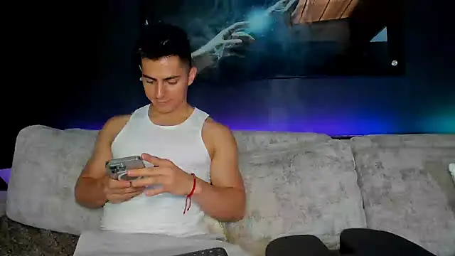 Crhis N Derek online show from March 2025 04:33:02 PM