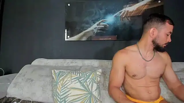 Crhis N Derek online show from March 2025 04:29:02 PM