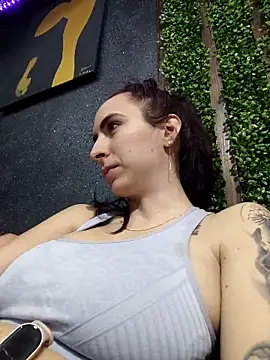 Snapshot of pleasure_of_life chatting on April 2026 09:09:02 PM pleasure of life online show from April 2026 09:09:02 PM