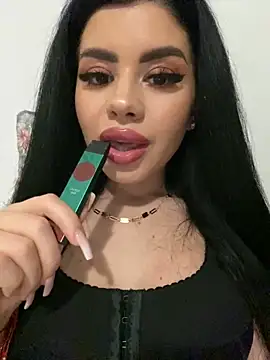 Snapshot of Ameliablack_1 chatting on February 2025 04:44:01 PM Ameliablack 1 online show from February 2025 04:44:01 PM