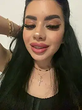 Snapshot of Ameliablack_1 chatting on February 2025 05:18:02 PM Ameliablack 1 online show from February 2025 05:18:02 PM