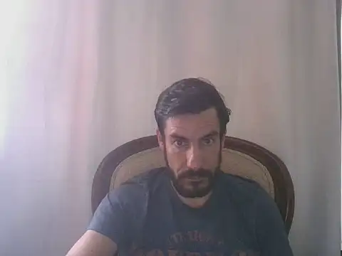 Snapshot of elkike1980 chatting on June 2026 02:48:02 PM elkike1980 online show from June 2026 02:48:02 PM