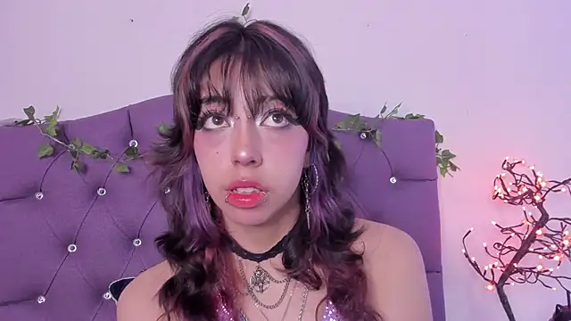 Snapshot of Nyx_nayla chatting on December 2024 07:23:01 PM Nyx nayla online show from December 2024 07:23:01 PM