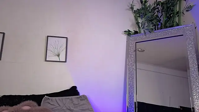 Snapshot of Nyx_nayla chatting on September 2025 11:31:02 PM Nyx nayla online show from September 2025 11:31:02 PM