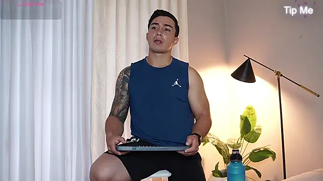 Ryan Hunt online show from November 2025 12:26:01 PM