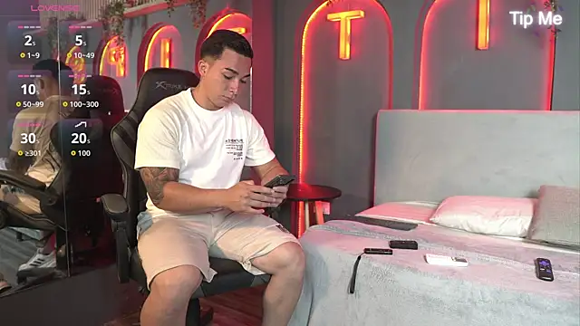 Ryan Hunt online show from December 2025 12:46:02 PM