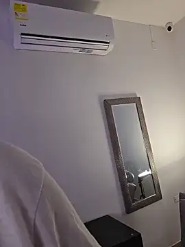 Sthef Castle online show from November 2025 12:04:01 PM