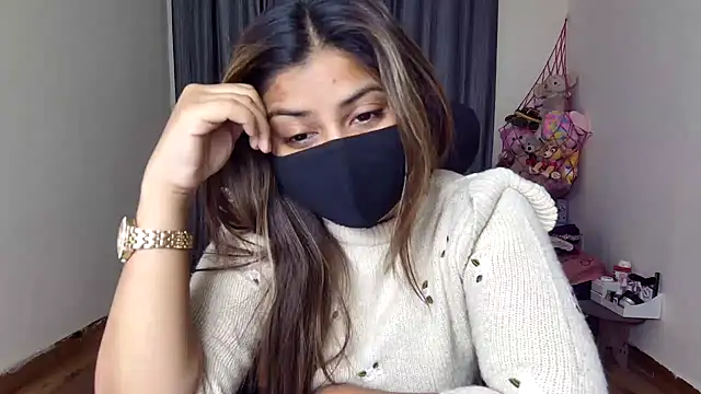 Snapshot of Hoty-Shivangi chatting on February 2026 04:00:02 PM Hoty-Shivangi online show from February 2026 04:00:02 PM