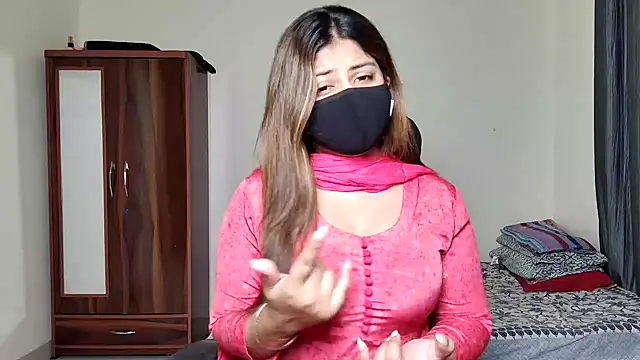 Snapshot of Hoty-Shivangi chatting on March 2026 07:31:02 PM Hoty-Shivangi online show from March 2026 07:31:02 PM