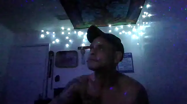 Snapshot of Buffshagswell chatting on March 2025 06:37:02 AM Buffshagswell online show from March 2025 06:37:02 AM