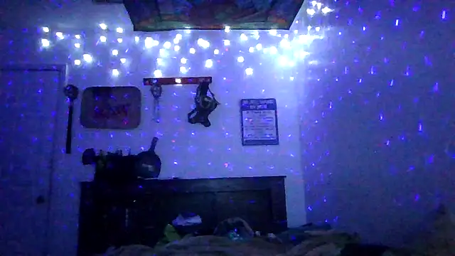 Snapshot of Buffshagswell chatting on March 2025 02:32:01 PM Buffshagswell online show from March 2025 02:32:01 PM