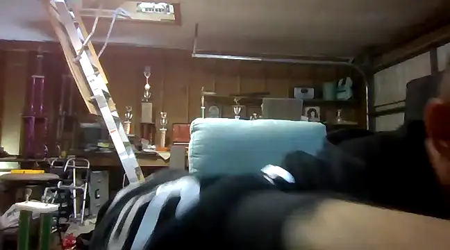 Snapshot of Buffshagswell chatting on March 2025 01:20:02 AM Buffshagswell online show from March 2025 01:20:02 AM