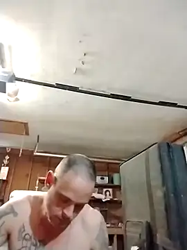 Snapshot of Buffshagswell chatting on March 2025 06:06:02 AM Buffshagswell online show from March 2025 06:06:02 AM