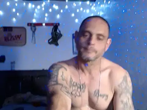 Snapshot of Buffshagswell chatting on March 2025 03:12:02 AM Buffshagswell online show from March 2025 03:12:02 AM