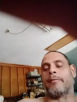 Snapshot of Buffshagswell chatting on March 2025 06:34:01 PM Buffshagswell online show from March 2025 06:34:01 PM