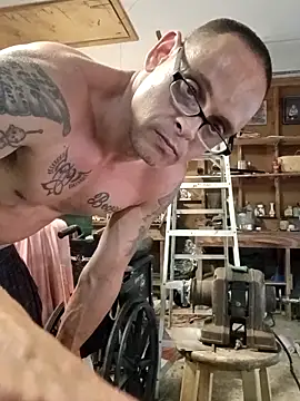 Snapshot of Buffshagswell chatting on September 2025 06:29:02 PM Buffshagswell online show from September 2025 06:29:02 PM