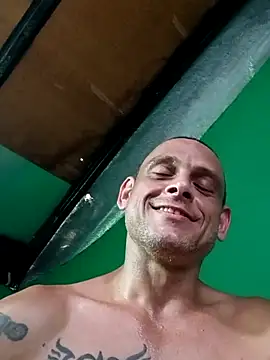 Snapshot of Buffshagswell chatting on September 2025 09:03:02 PM Buffshagswell online show from September 2025 09:03:02 PM