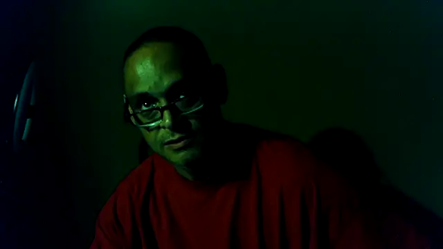 Snapshot of Buffshagswell chatting on September 2025 05:40:02 AM Buffshagswell online show from September 2025 05:40:02 AM