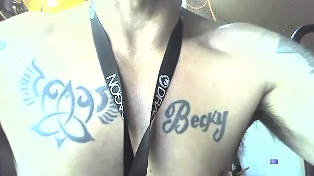 Snapshot of Buffshagswell chatting on October 2025 06:03:01 PM Buffshagswell online show from October 2025 06:03:01 PM