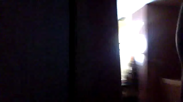 Snapshot of Buffshagswell chatting on October 2025 10:21:02 PM Buffshagswell online show from October 2025 10:21:02 PM