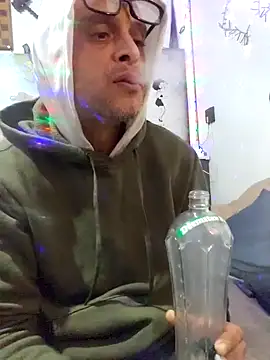 Snapshot of Buffshagswell chatting on November 2025 01:24:03 PM Buffshagswell online show from November 2025 01:24:03 PM