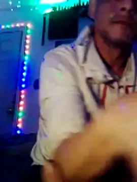 Snapshot of Buffshagswell chatting on November 2025 01:54:02 PM Buffshagswell online show from November 2025 01:54:02 PM