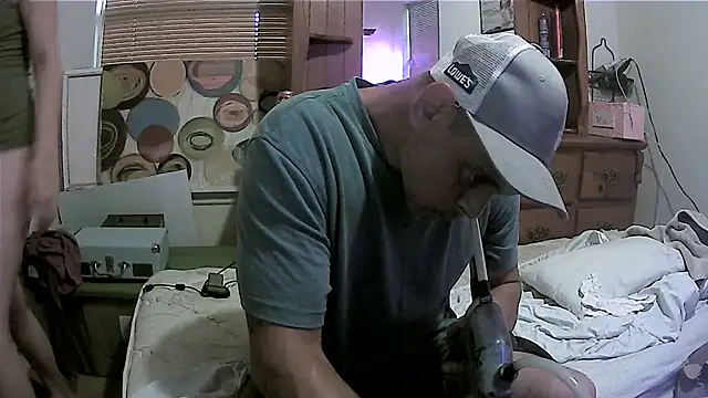 Snapshot of Buffshagswell chatting on August 2026 12:13:02 AM Buffshagswell online show from August 2026 12:13:02 AM
