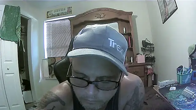 Snapshot of Buffshagswell chatting on August 2026 03:39:01 PM Buffshagswell online show from August 2026 03:39:01 PM