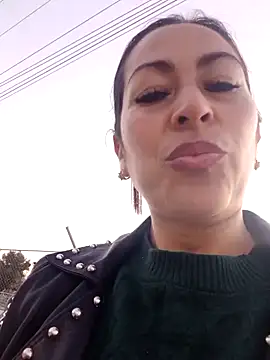 Snapshot of MARIANA-12_ chatting on January 2025 11:02:02 PM MARIANA-12 online show from January 2025 11:02:02 PM