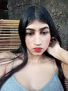 Julix A online show from January 2025 01:13:02 PM