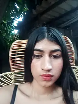 Julix A online show from January 2025 11:23:02 AM