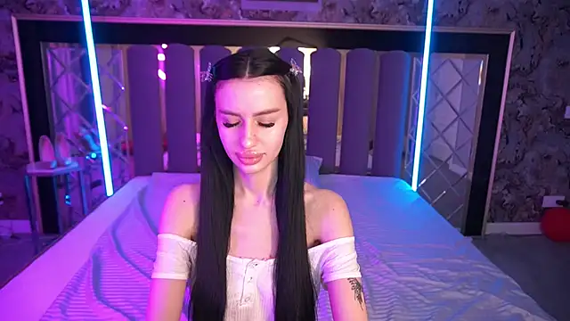 Snow WhiteeeX online show from March 2026 06:41:02 AM