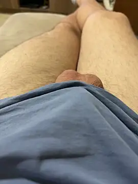 reelciii21 online show from November 2025 06:08:02 PM