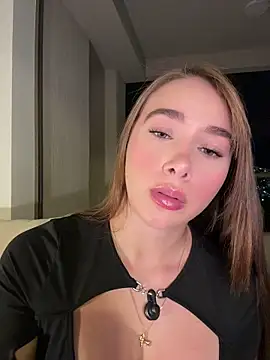 Lanataylor- online show from May 2026 12:18:01 AM