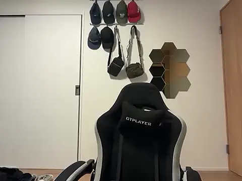 Snapshot of kensnb chatting on December 2025 07:53:02 PM kensnb online show from December 2025 07:53:02 PM