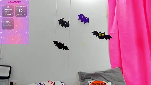 Natasha by online show from October 2025 02:15:01 PM