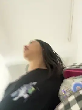 Amber hot22 online show from September 2025 06:12:02 PM