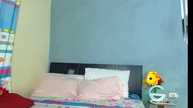 Madison  12 online show from February 2025 11:13:02 PM