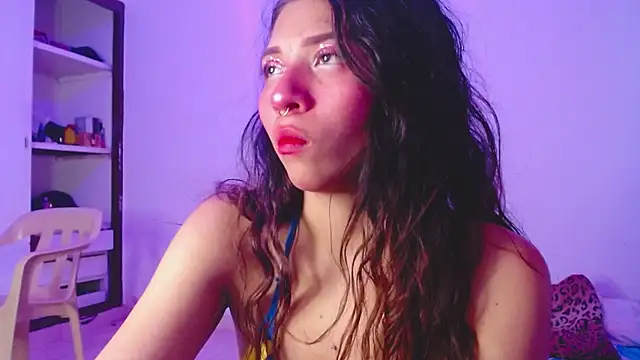 Snapshot of Carlacutte chatting on January 2025 02:35:01 AM Carlacutte online show from January 2025 02:35:01 AM