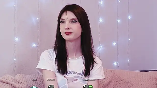 KimWilli online show from January 2025 07:11:01 PM