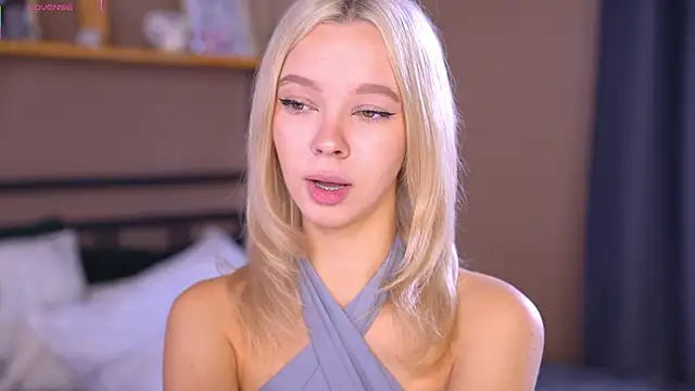 Snapshot of _AlinaBailey chatting on September 2025 08:27:01 AM AlinaBailey online show from September 2025 08:27:01 AM