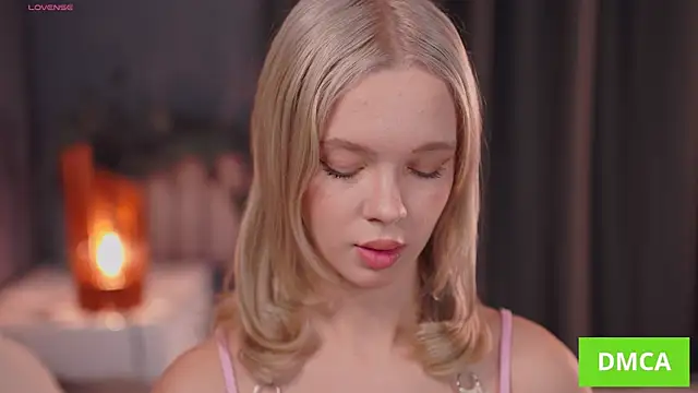 Snapshot of _AlinaBailey chatting on October 2025 08:12:01 AM AlinaBailey online show from October 2025 08:12:01 AM