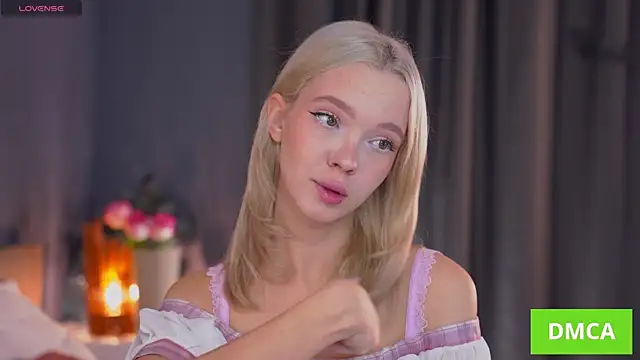 Snapshot of _AlinaBailey chatting on October 2025 08:04:01 AM AlinaBailey online show from October 2025 08:04:01 AM