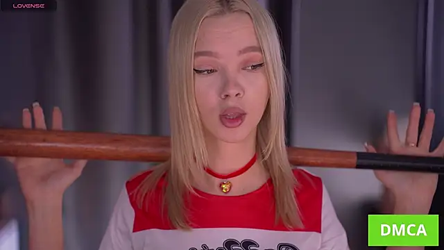 Snapshot of _AlinaBailey chatting on October 2025 07:58:01 AM AlinaBailey online show from October 2025 07:58:01 AM