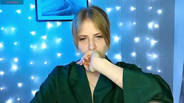 PureAlisMiracle online show from January 2025 10:22:01 PM