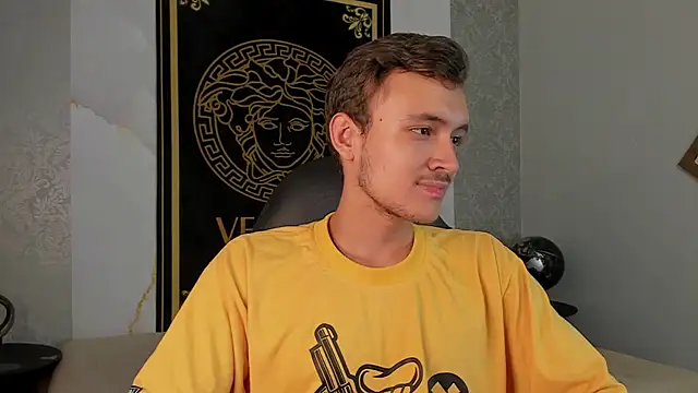 Desmon Clark online show from January 2025 09:22:01 PM